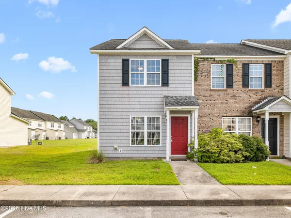 $1,150 | 210 Bridgewood Drive, Jacksonville, NC 28546