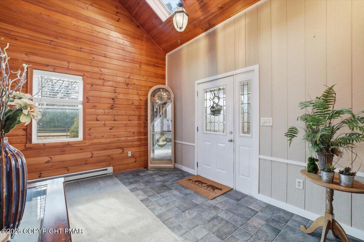 3318 Spruce Cabin Road Cresco, PA 18326 - Photo 25 of 97 Foyer