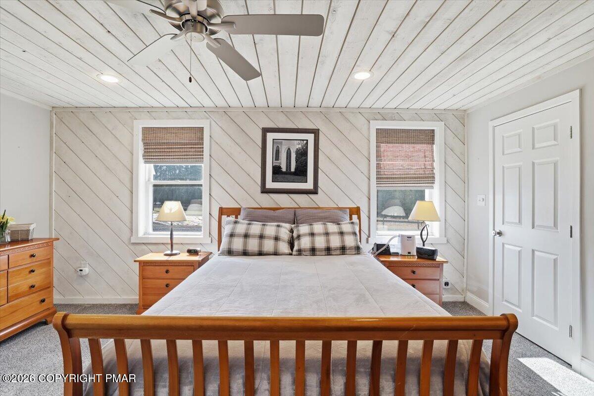 3318 Spruce Cabin Road Cresco, PA 18326 - Photo 28 of 97 Primary bedroom