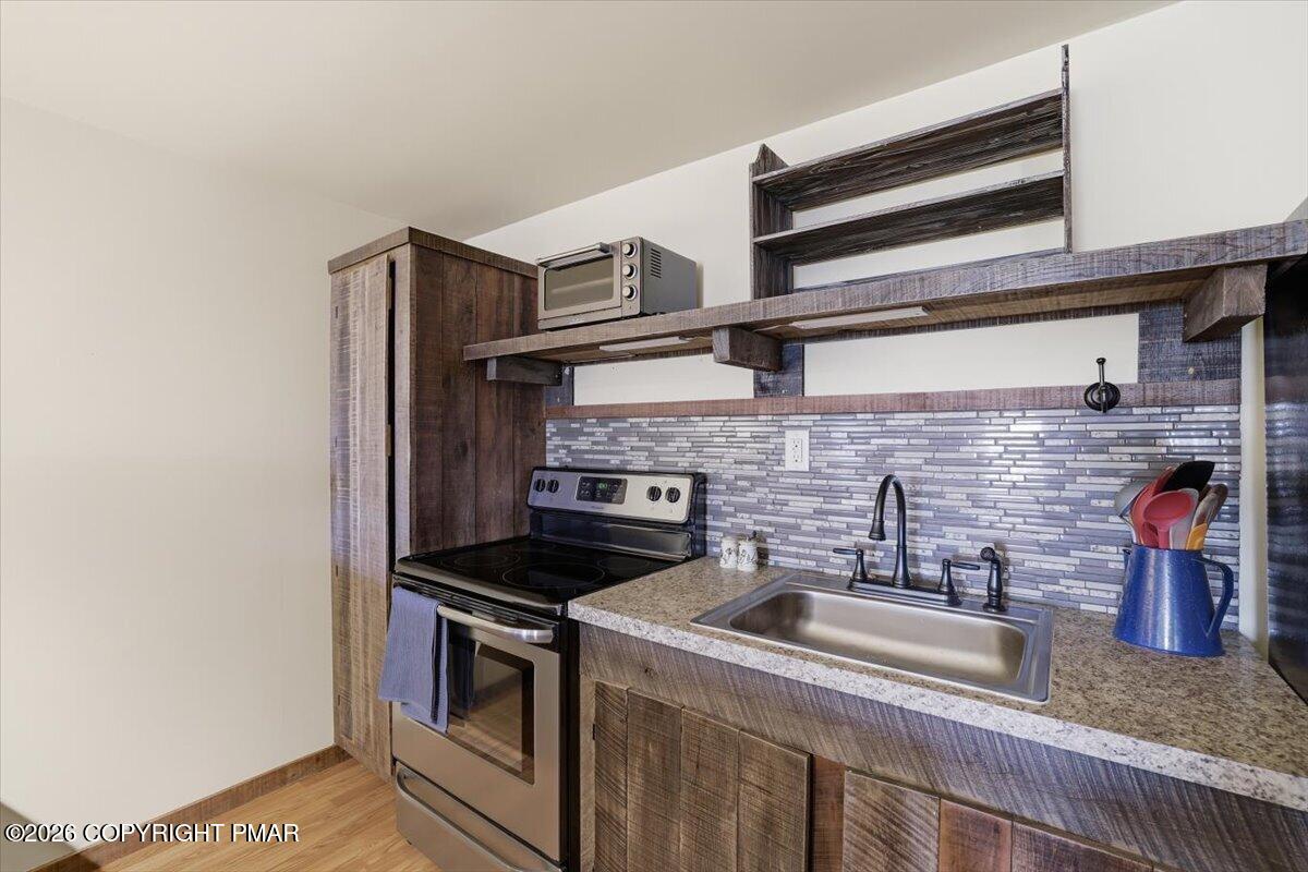 3318 Spruce Cabin Road Cresco, PA 18326 - Photo 61 of 97 Apt. Kitchen