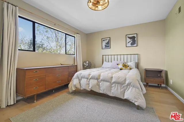 $999,900 | 531 Benson Way, Thousand Oaks, CA 91360