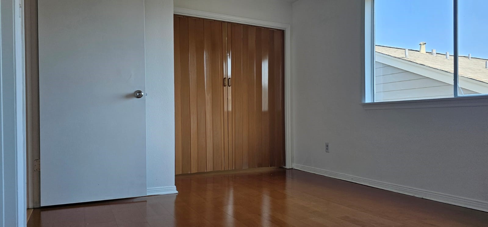 11841 Spring Grove Drive Houston, TX 77099 - Photo 19 of 28 a view of an entryway with wooden floor