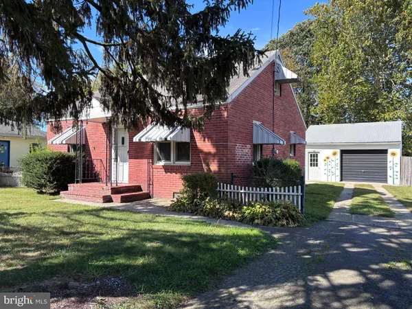 $2,100 | 507 Hollyday Street, Easton, MD 21601