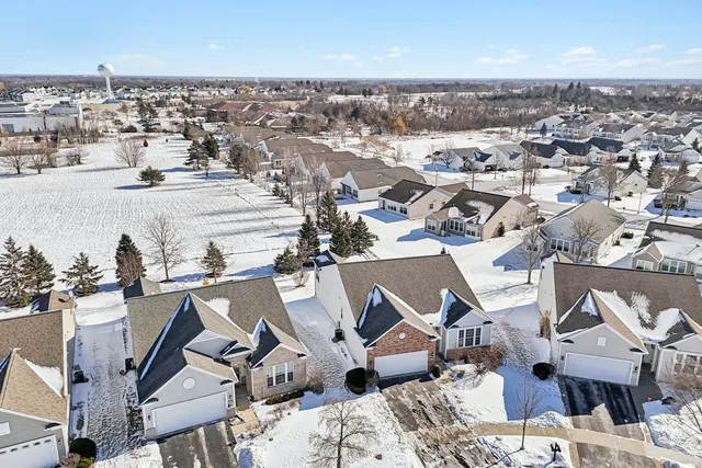 $630,000 | 3251 Sheridan Lane, Mundelein, IL 60060