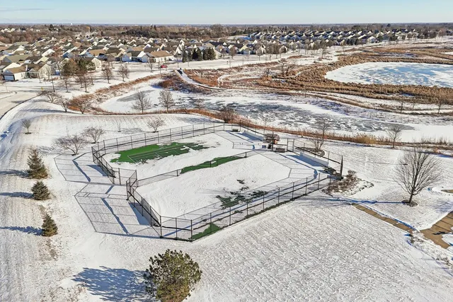 $630,000 | 3251 Sheridan Lane, Mundelein, IL 60060