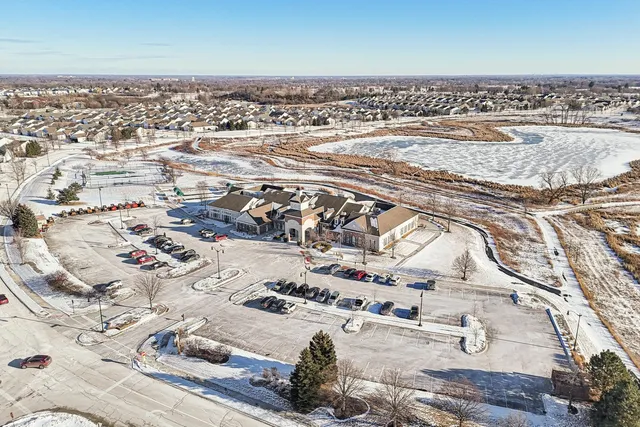 $630,000 | 3251 Sheridan Lane, Mundelein, IL 60060