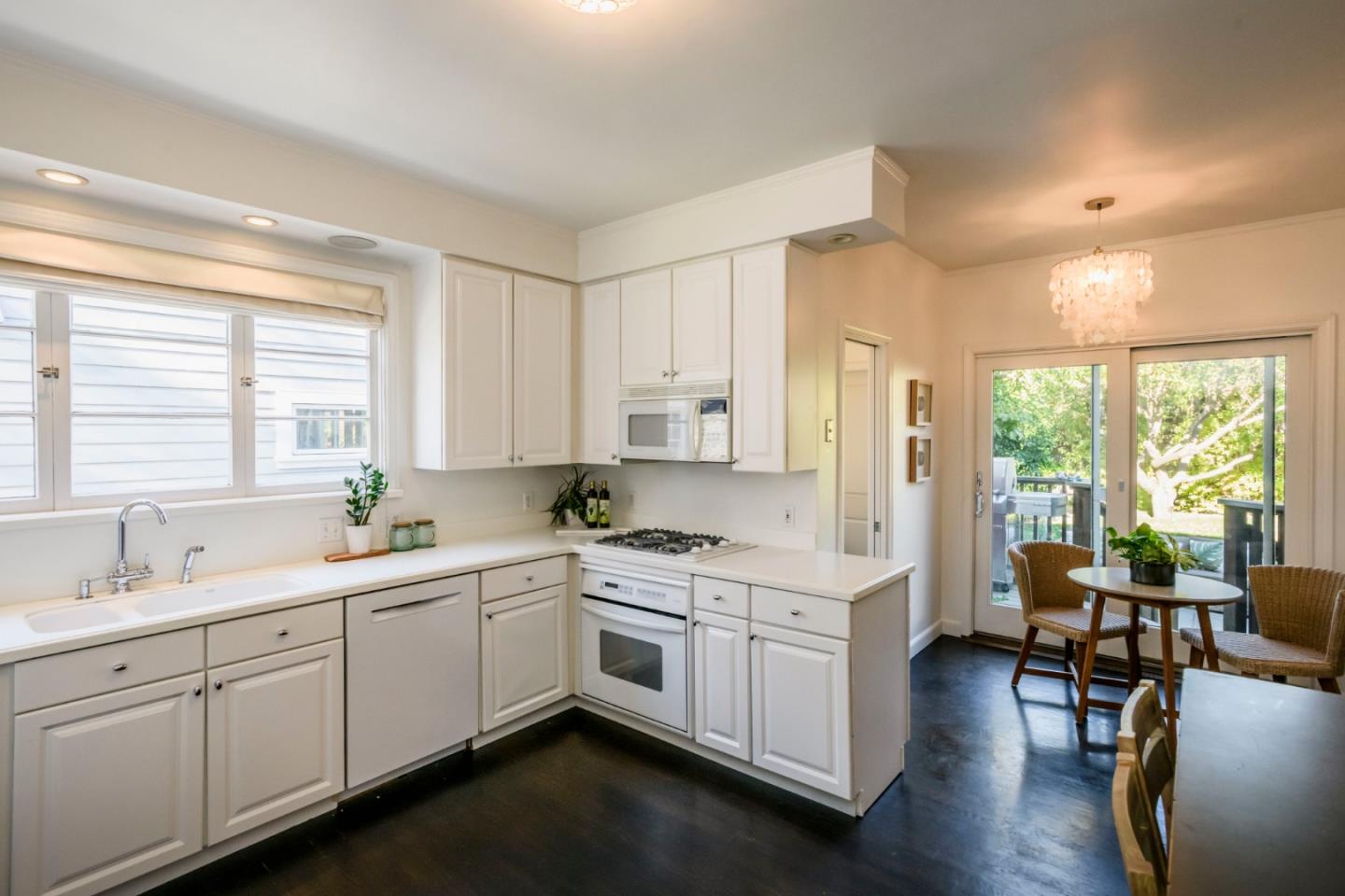 478 Chatham Road Burlingame, CA 94010 - Photo 5 of 12 Gallery Image 5