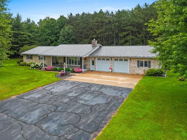 $624,900 | 7747 Saindon Road, Sobieski, WI 54171