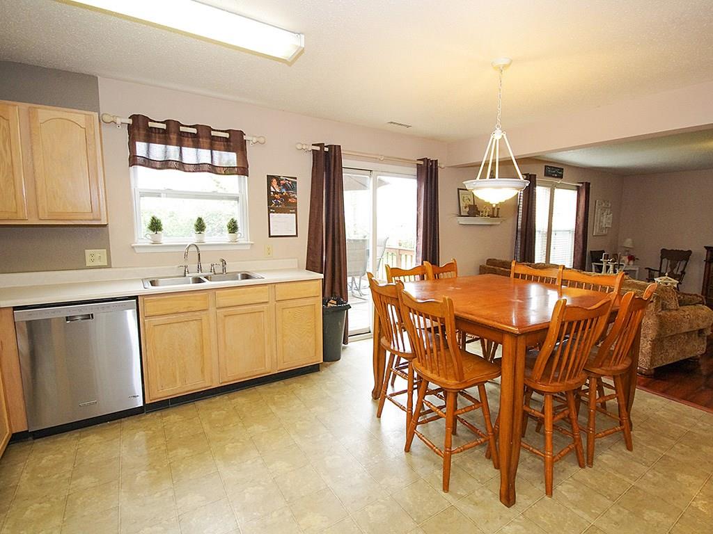 3312 Spring Wind Lane Indianapolis, IN 46239 - Photo 8 of 24 Gallery Image 8