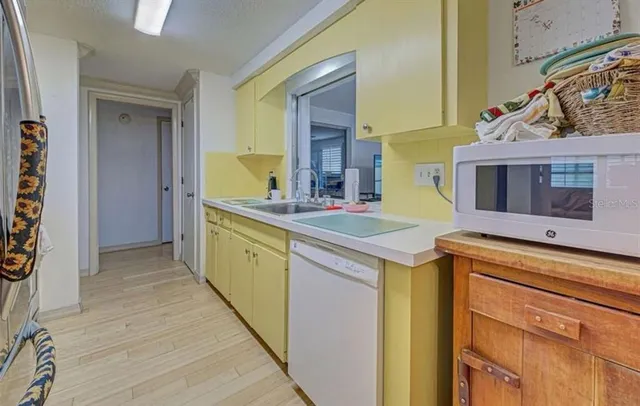 $1,900 | 1165 South Oxford Drive, Englewood, FL 34223