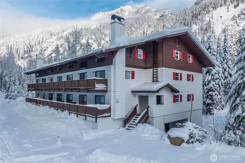 $279,950 | 74 Erste Street, #1205, North Bend, WA 98068