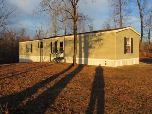 306 Simmons Road Sparta, TN 38583 - Photo 1 of 9 183773_0-2