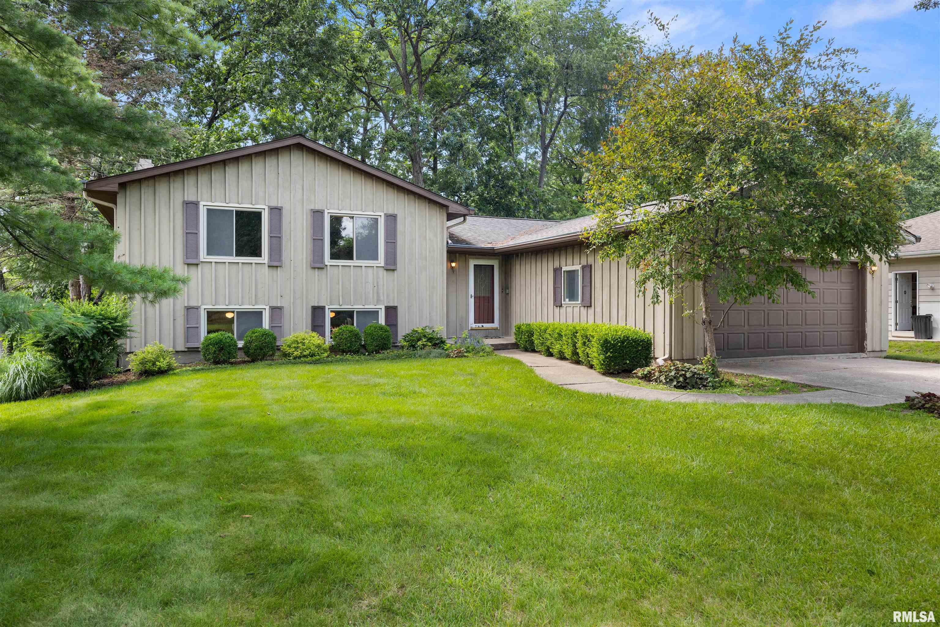 6307 North Post Oak Road Peoria, IL 61615 - Photo 2 of 45
