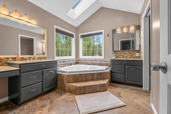 $675,000 | 245 West Girard Road, Union City, MI 49094