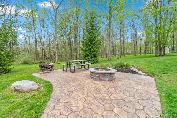 $675,000 | 245 West Girard Road, Union City, MI 49094