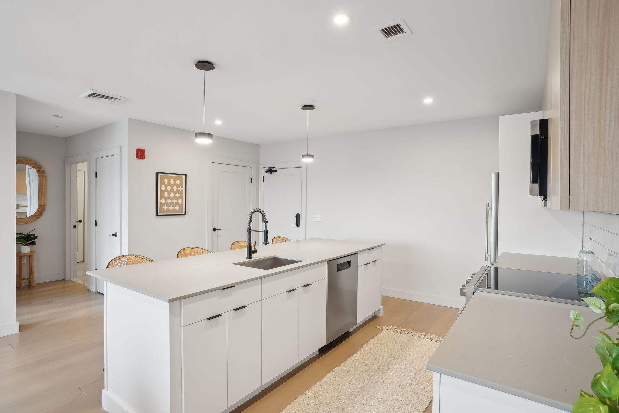75 Chestnut Street, Unit 508 Portland, ME 04101 - Photo 5 of 30 5_DSC07598
