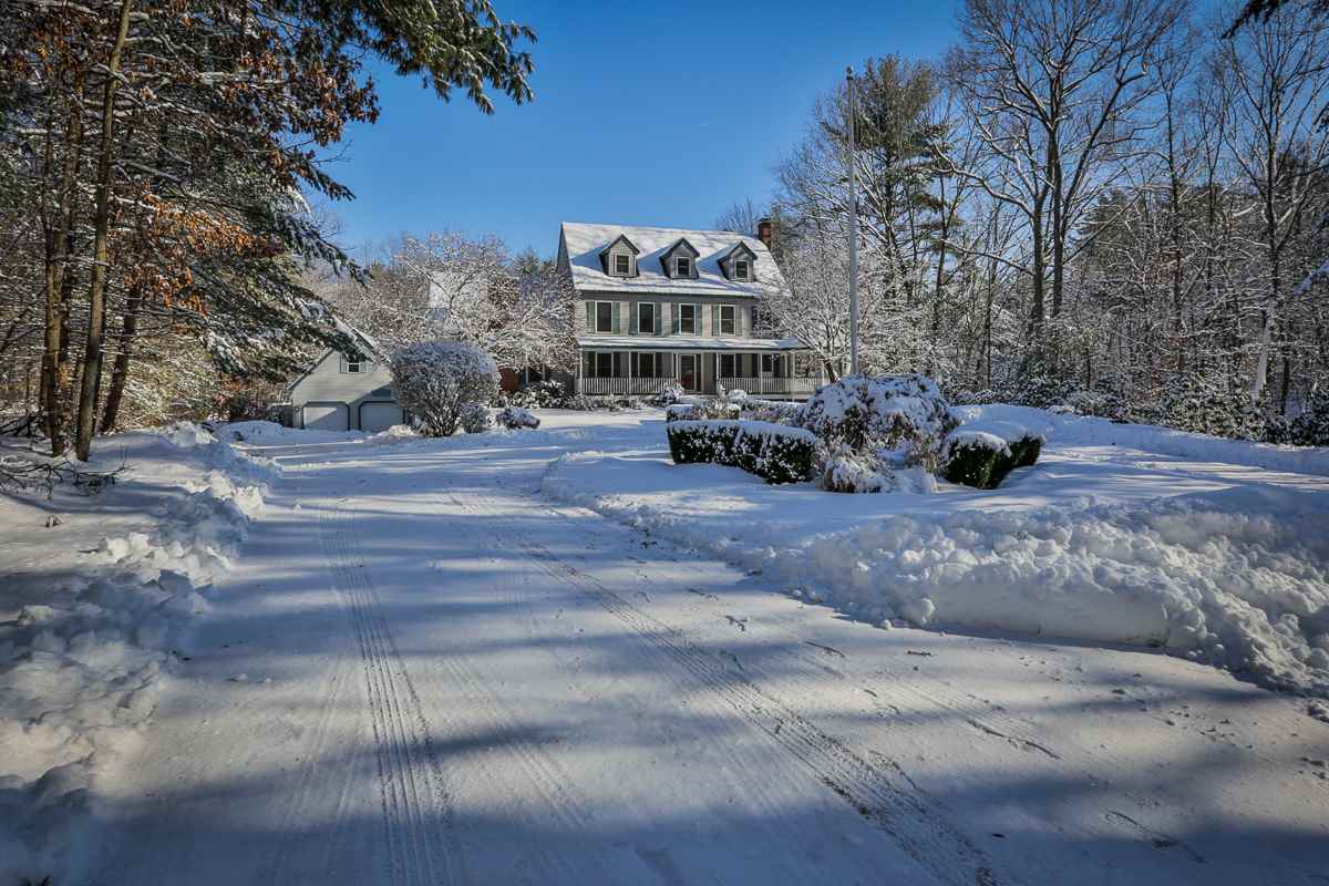 114 Dracut Road Hudson, NH 03051 - Photo 1 of 40 Gallery Image 1