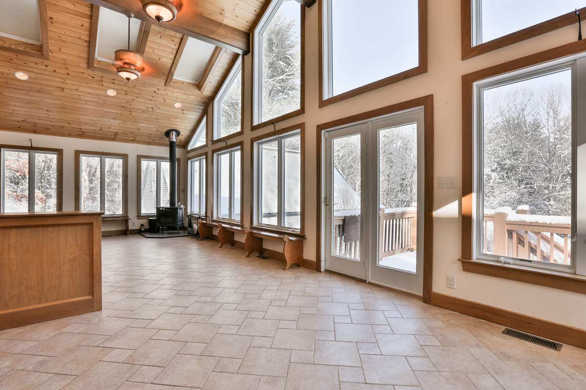 114 Dracut Road Hudson, NH 03051 - Photo 19 of 40 Gallery Image 19