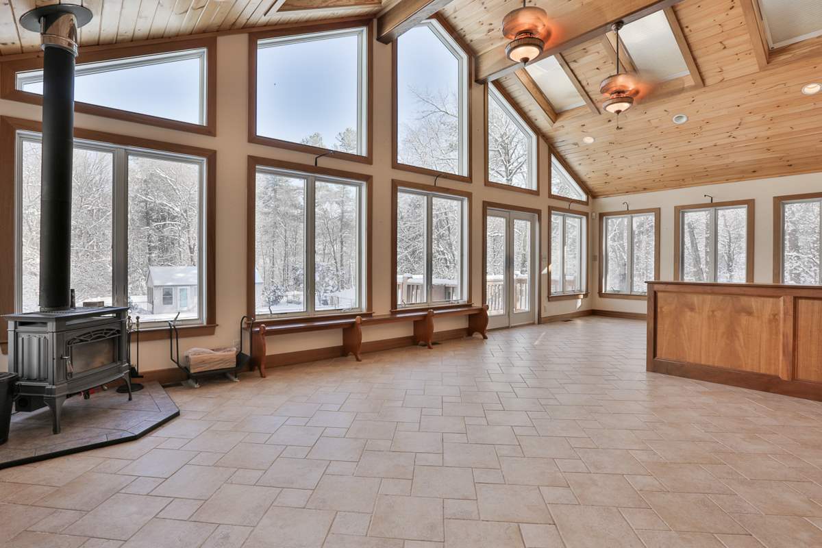 114 Dracut Road Hudson, NH 03051 - Photo 20 of 40 Gallery Image 20