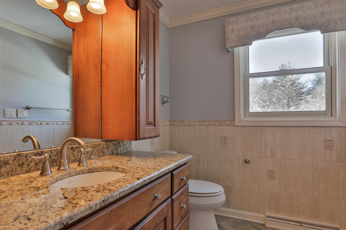 114 Dracut Road Hudson, NH 03051 - Photo 27 of 40 Gallery Image 27