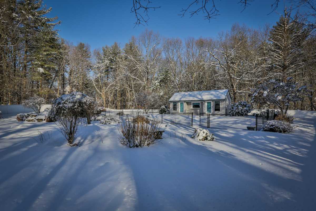 114 Dracut Road Hudson, NH 03051 - Photo 9 of 40 Gallery Image 9