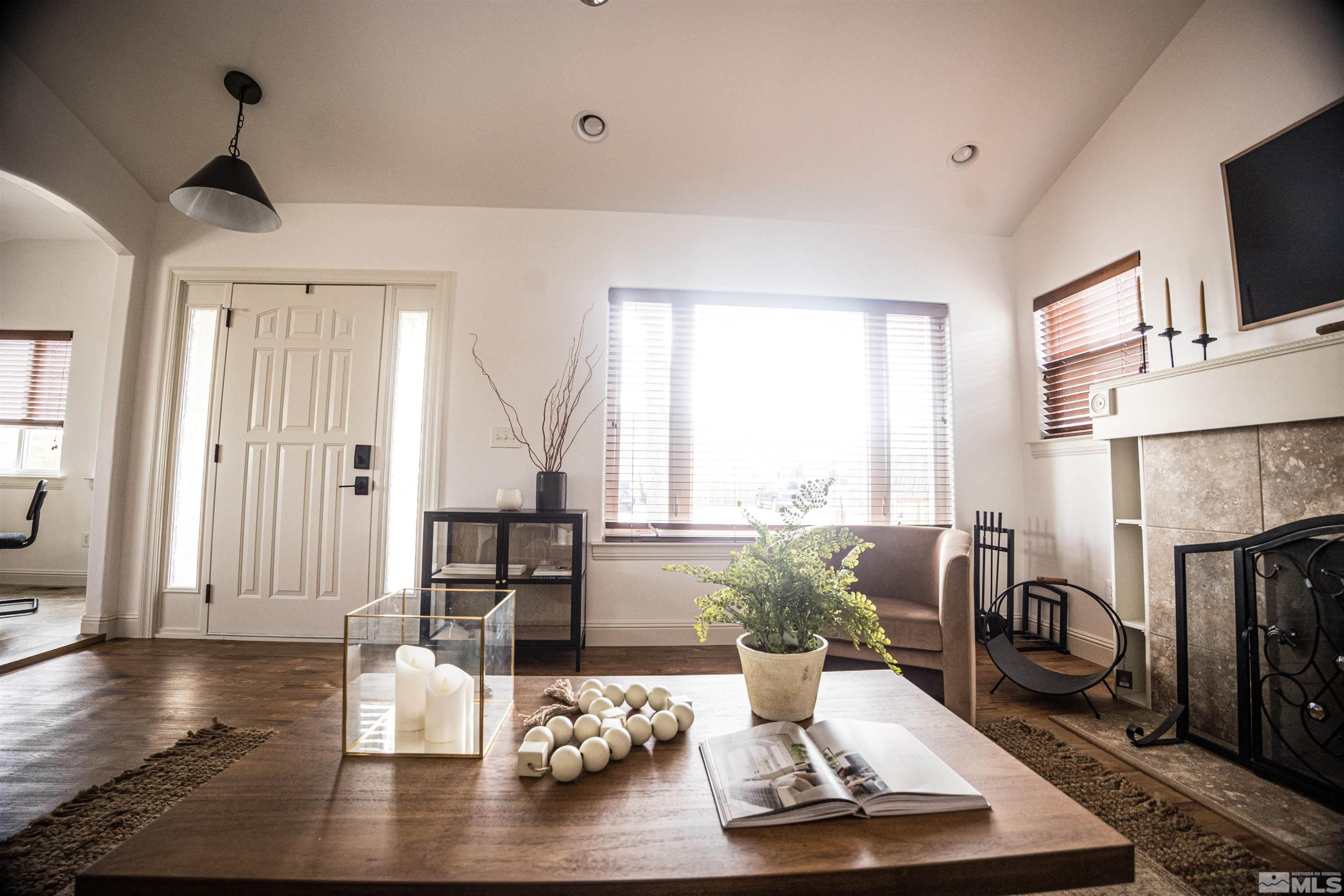 785 Aitken Street Reno, NV 89502 - Photo 5 of 17 Photo 5