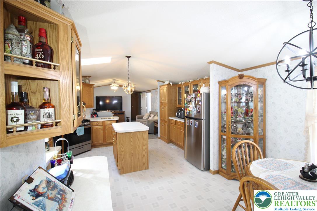47 Sycamore Drive Bath, PA 18014 - Photo 12 of 42 Gallery Image 12