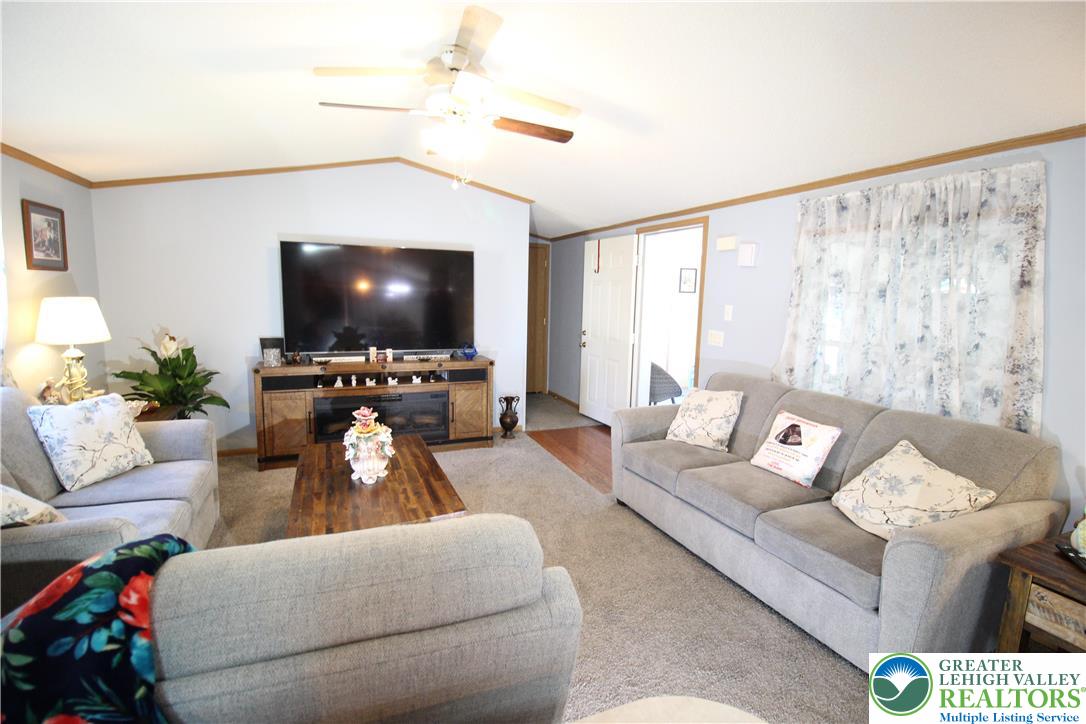 47 Sycamore Drive Bath, PA 18014 - Photo 18 of 42 Gallery Image 18
