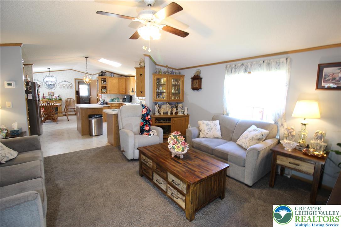 47 Sycamore Drive Bath, PA 18014 - Photo 24 of 42 Gallery Image 24