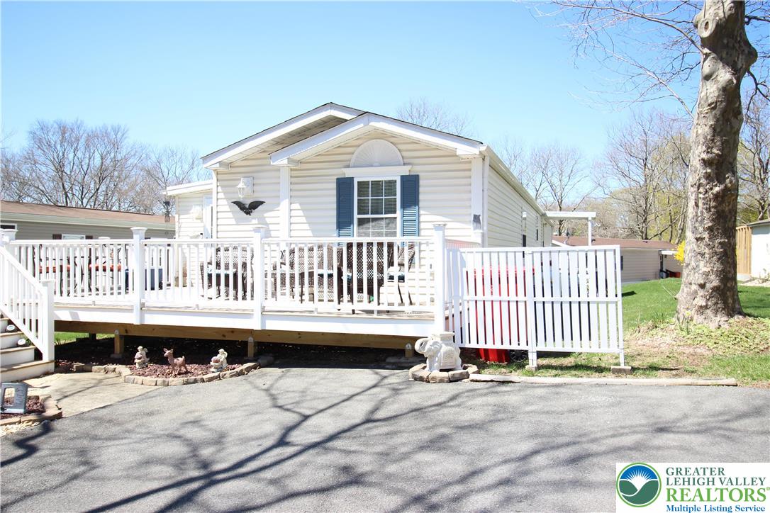 47 Sycamore Drive Bath, PA 18014 - Photo 3 of 42 Gallery Image 3