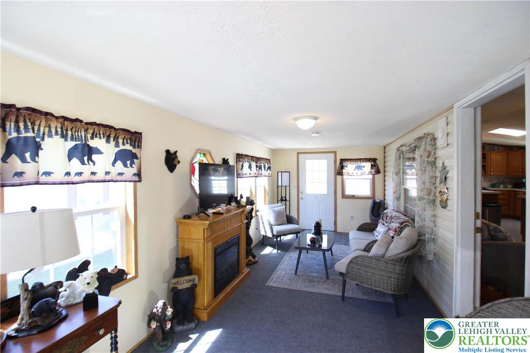 47 Sycamore Drive Bath, PA 18014 - Photo 32 of 42 Gallery Image 32