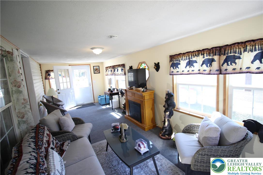 47 Sycamore Drive Bath, PA 18014 - Photo 34 of 42 Gallery Image 34