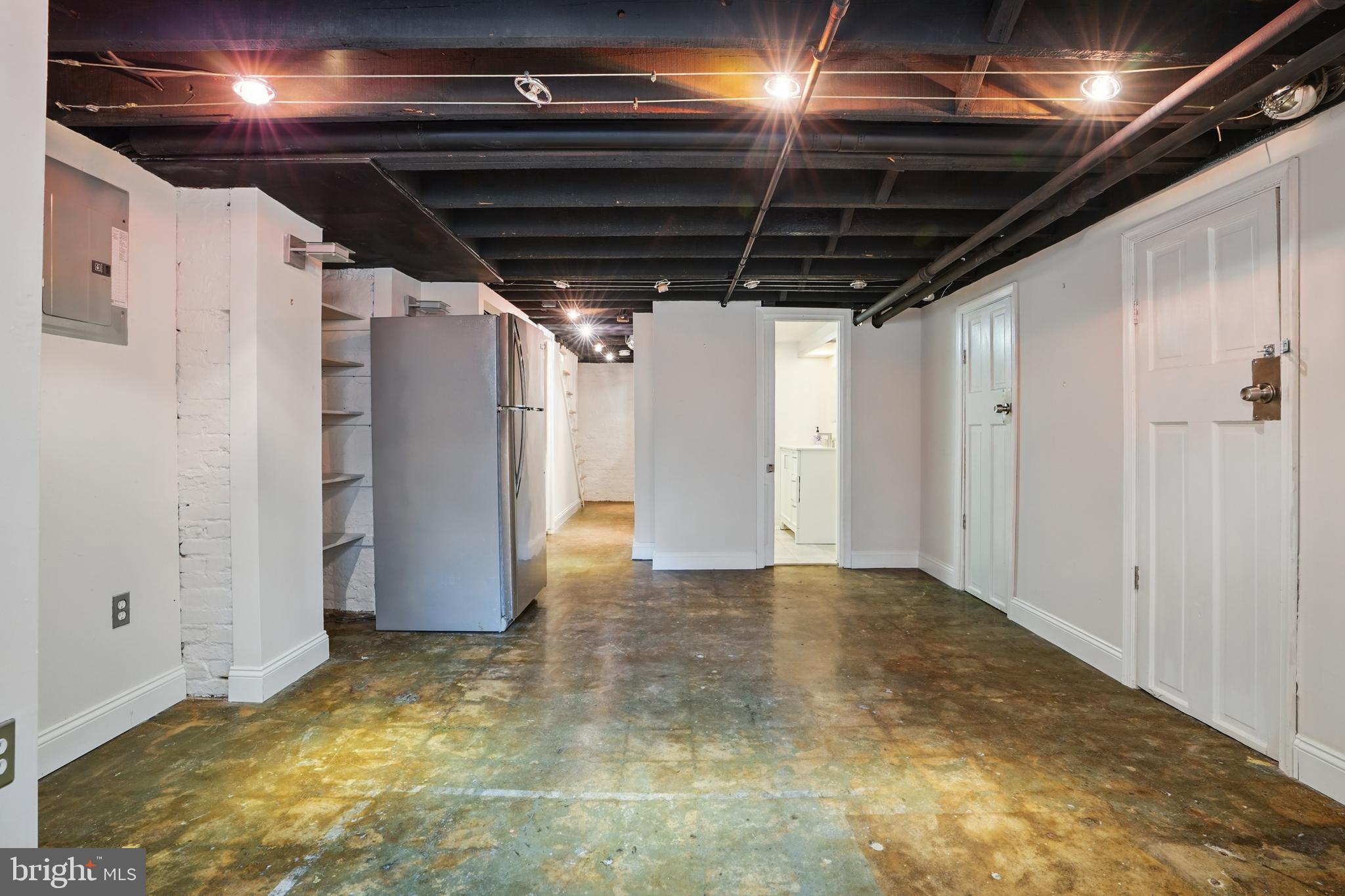 136 R Street Northeast Washington, DC 20002 - Photo 32 of 36