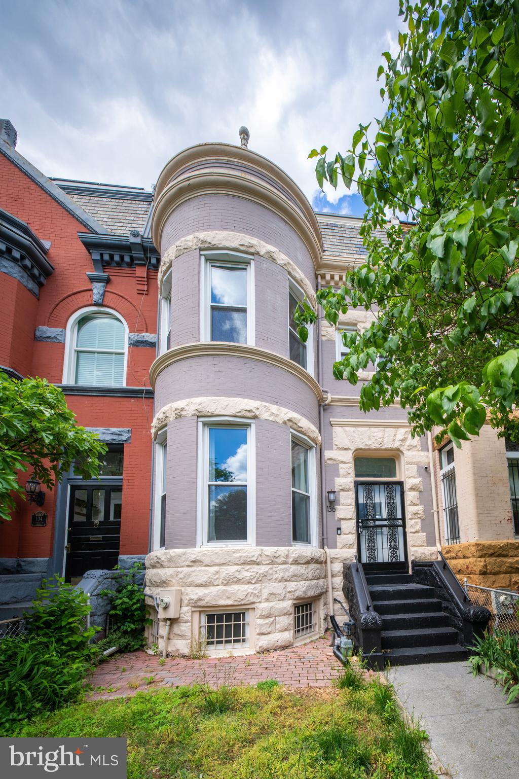 136 R Street Northeast Washington, DC 20002 - Photo 34 of 36 a front view of a house