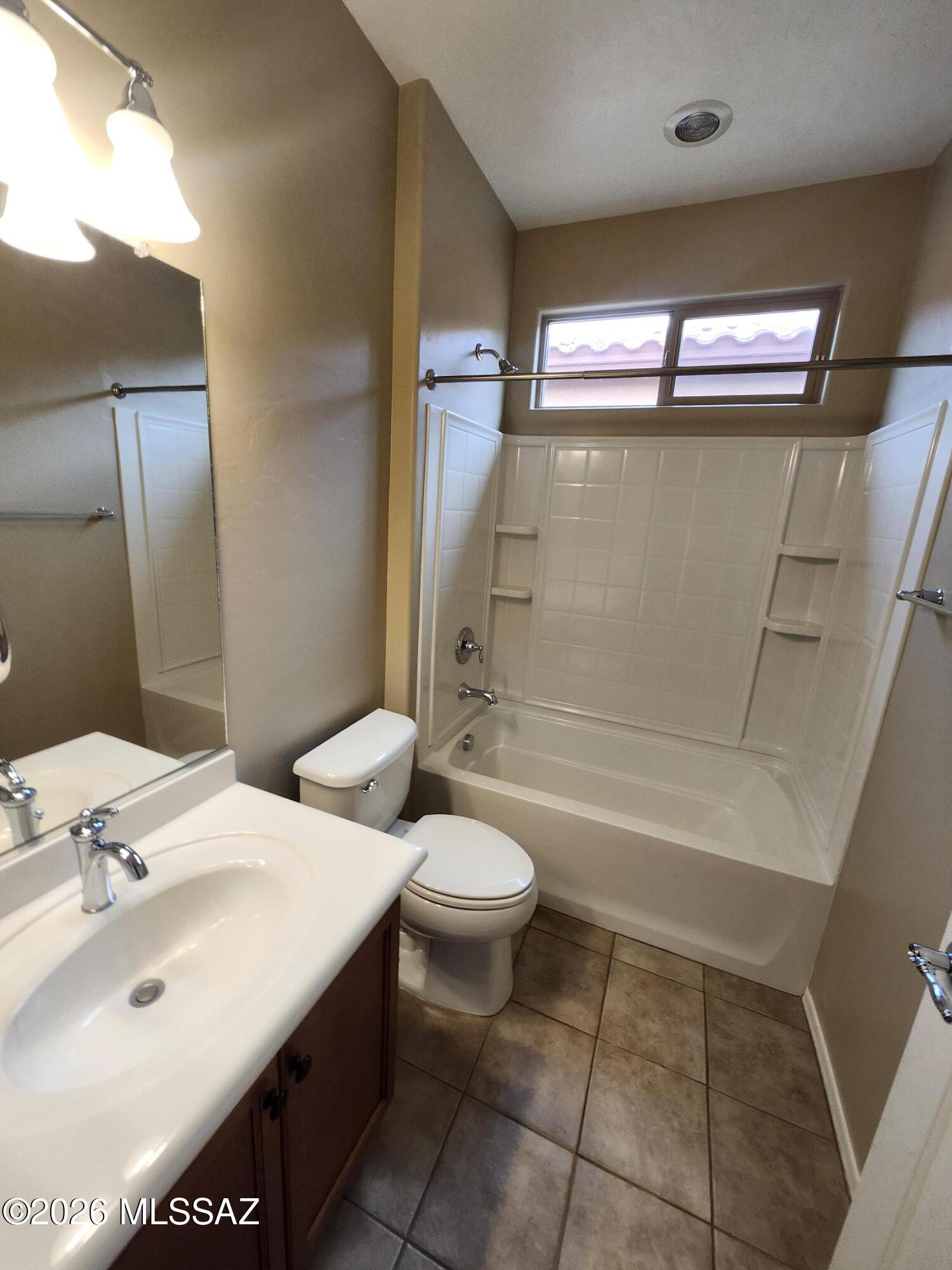 13979 East Cheavront Loop Vail, AZ 85641 - Photo 35 of 39 20260507_150130