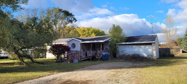 $124,900 | 8570 East Hawley Road, Hesperia, MI 49421