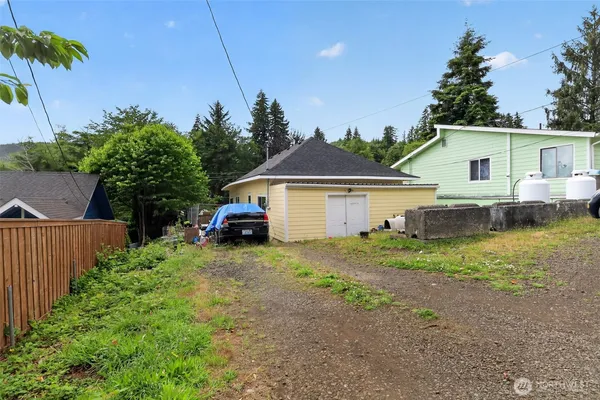 $219,000 | 1345 Larch Street, Raymond, WA 98577