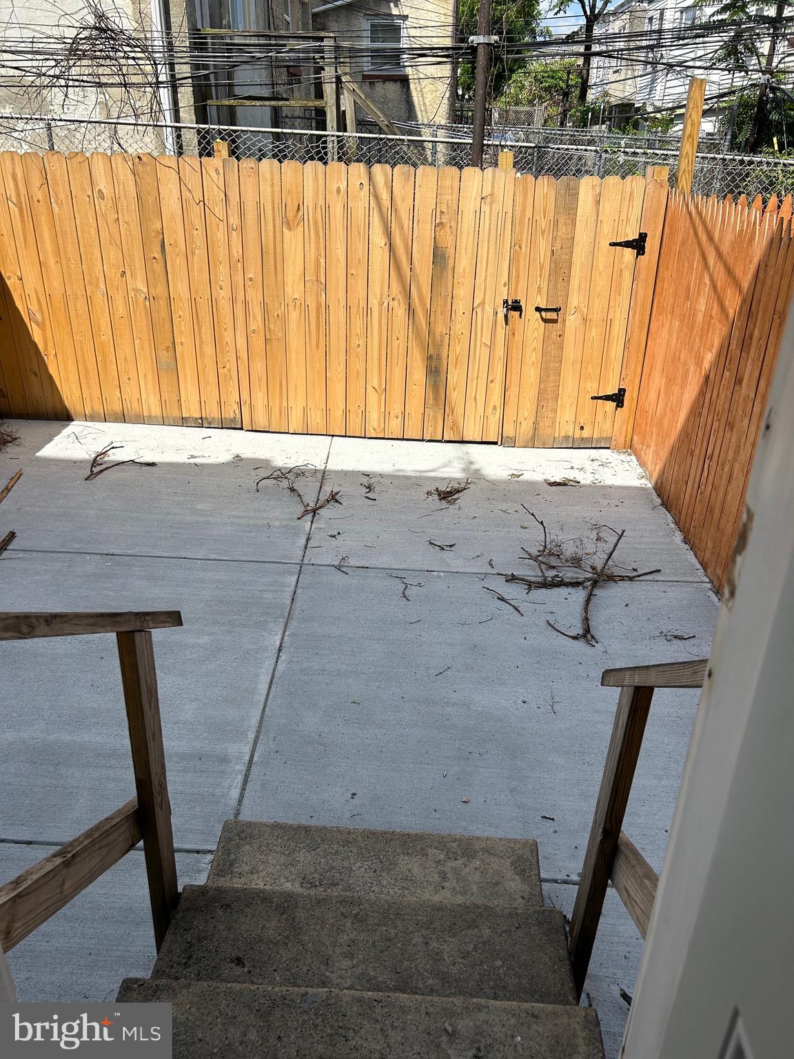 606 North 55th Street Philadelphia, PA 19131 - Photo 8 of 23 Rear yard