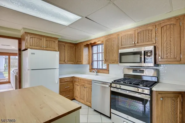 $649,000 | 400 Olive Street, Neshanic Station, NJ 08853