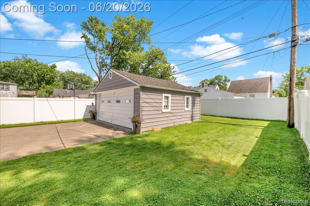 1009 Harvard Road Berkley, MI 48072 - Photo 32 of 44