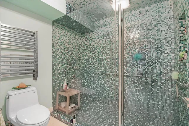 $7,000 | 613 Ocean Drive, Unit 6D, Key Biscayne, FL 33149