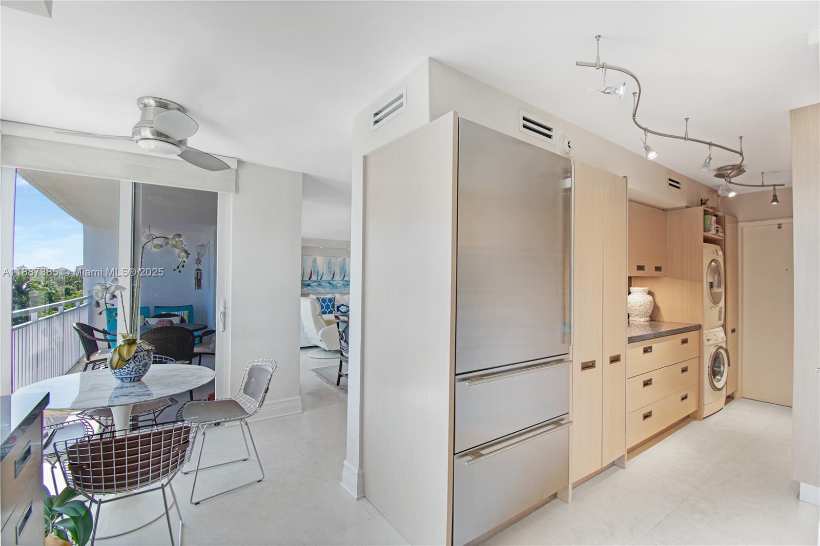 613 Ocean Drive, Unit 6D Key Biscayne, FL 33149 - Photo 10 of 20