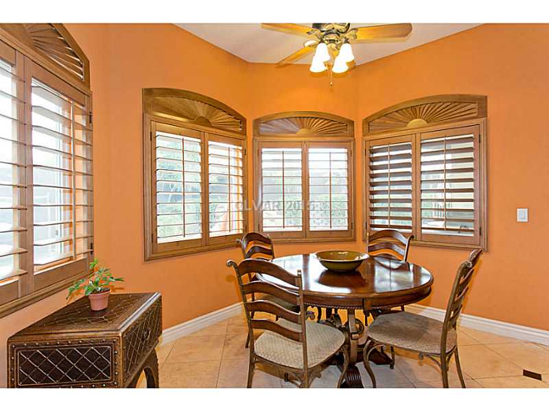 1633 Marbella Ridge Court Las Vegas, NV 89117 - Photo 16 of 31 Kitchen.