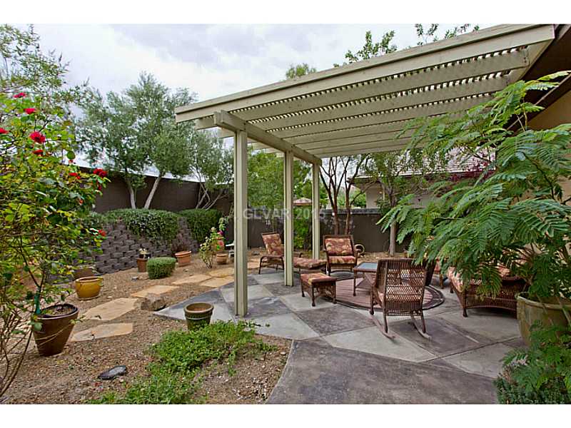 1633 Marbella Ridge Court Las Vegas, NV 89117 - Photo 31 of 31 Yard/Garden.