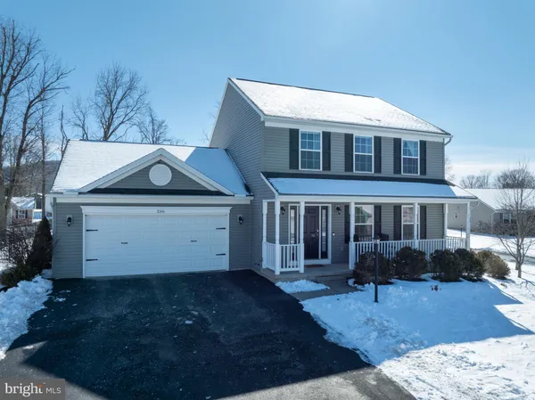 $389,000 | 266 Gwenedd Lane, Pleasant Gap, PA 16823