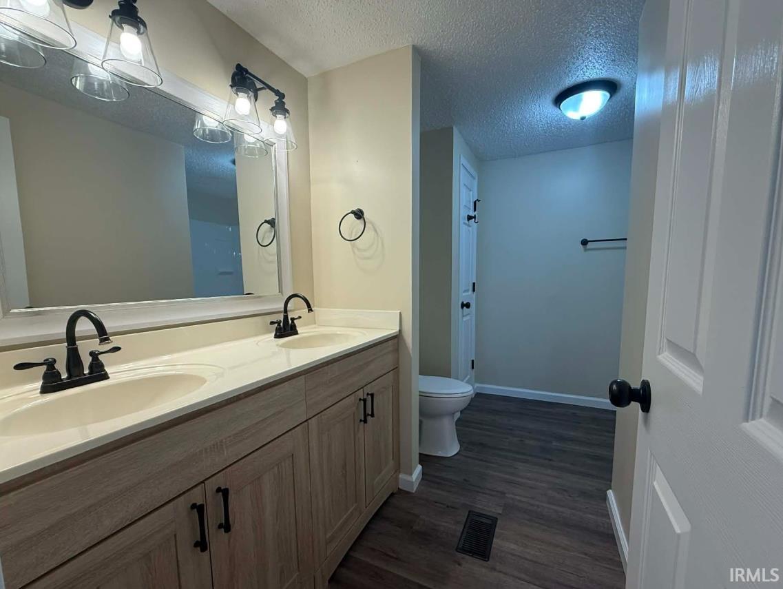 2266 VFW Road Mitchell, IN 47446 - Photo 8 of 11
