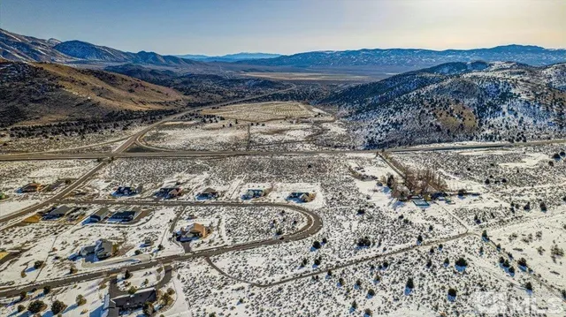 a view of city view and mountain view