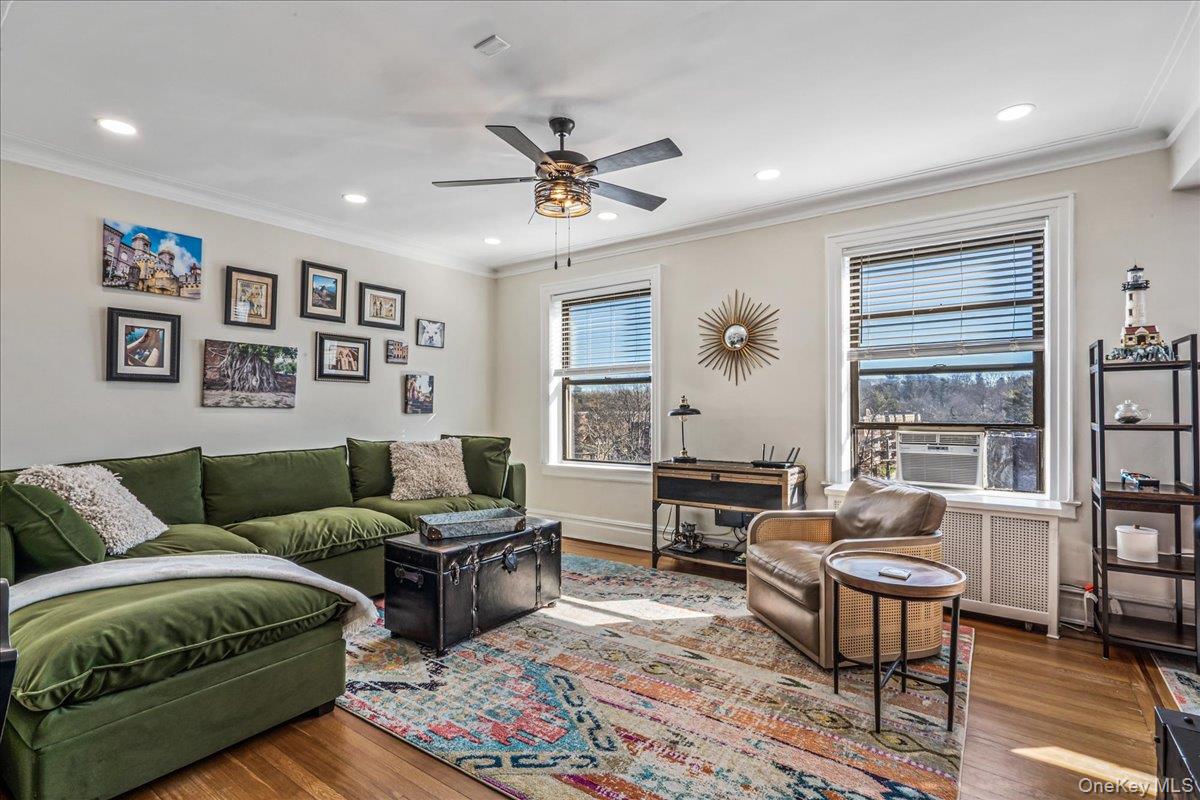 37 Brompton Road, Unit 6D Great Neck, NY 11021 - Photo 5 of 17