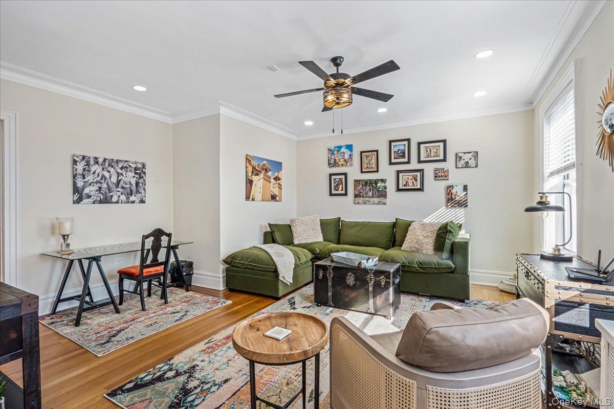 37 Brompton Road, Unit 6D Great Neck, NY 11021 - Photo 6 of 17