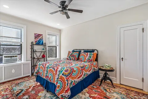 $399,000 | 37 Brompton Road, Unit 6D, Great Neck, NY 11021